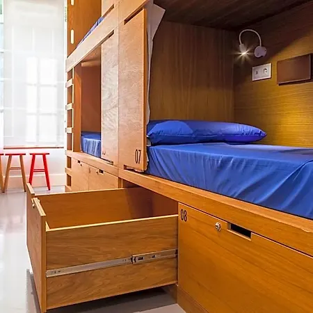 Hotel Acola